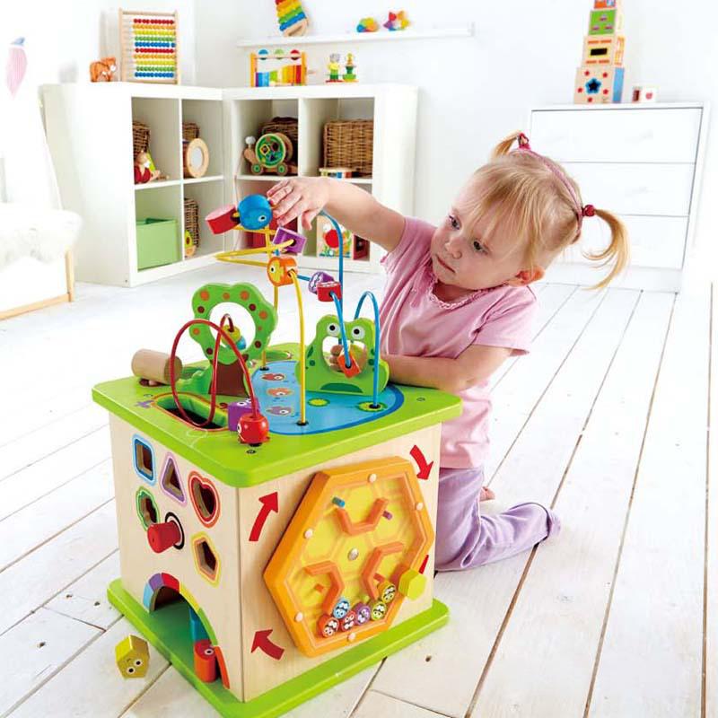 Holz Motorikwürfel Fünfseitig, Montessori Lernspielzeug ab 1 Jahr, Multifunktions Busy Board, fördert Feinmotorik, robust, ideal 1. Geburtstagsgeschenk